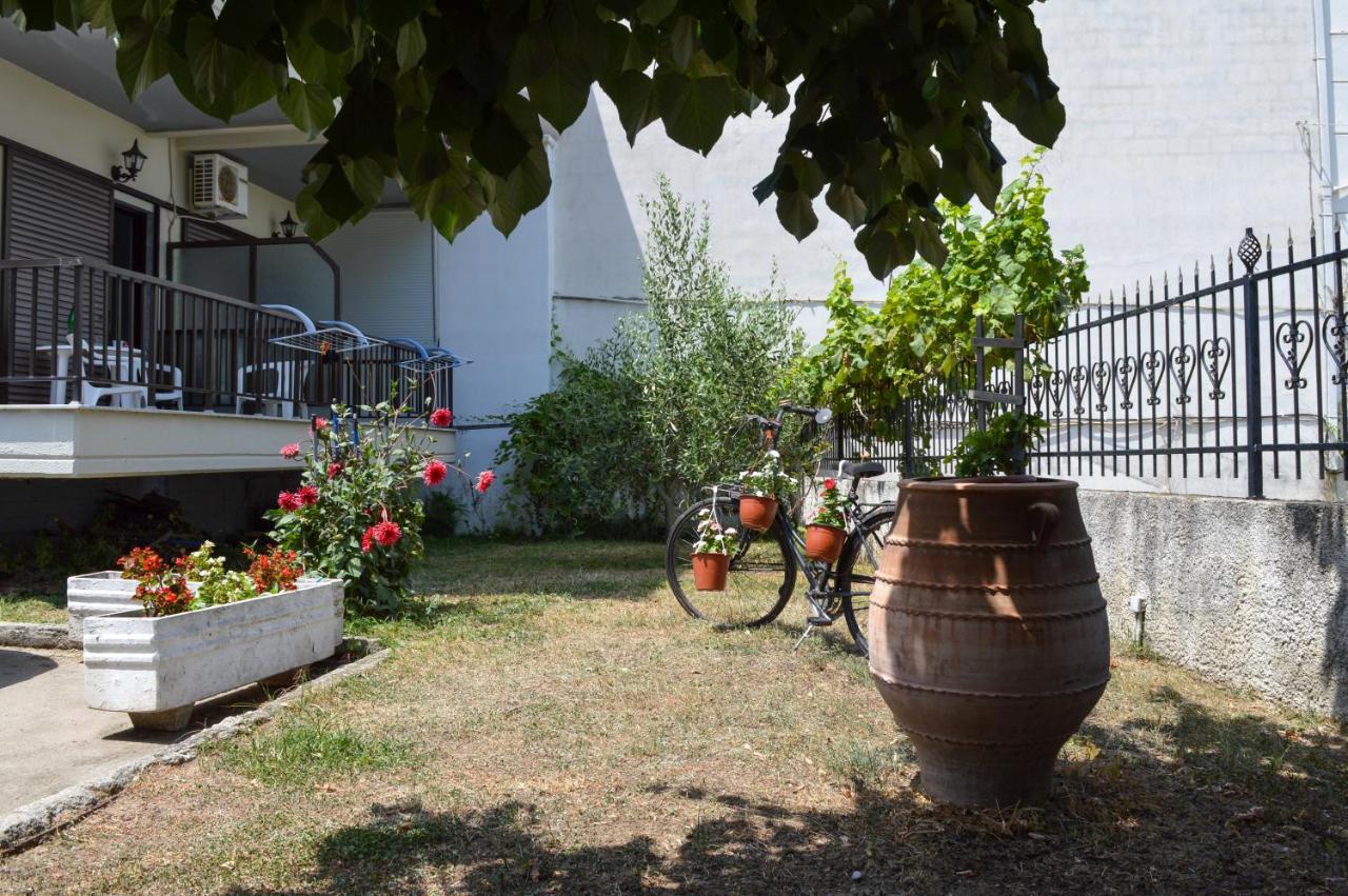 Manos Kritikakis Apartments Platamonas Ngoại thất bức ảnh