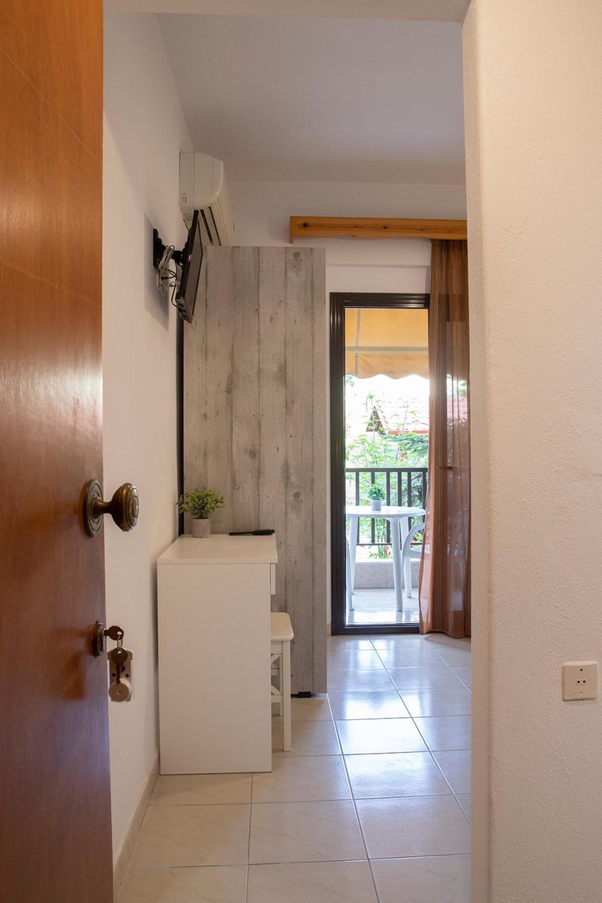 Manos Kritikakis Apartments Platamonas Ngoại thất bức ảnh